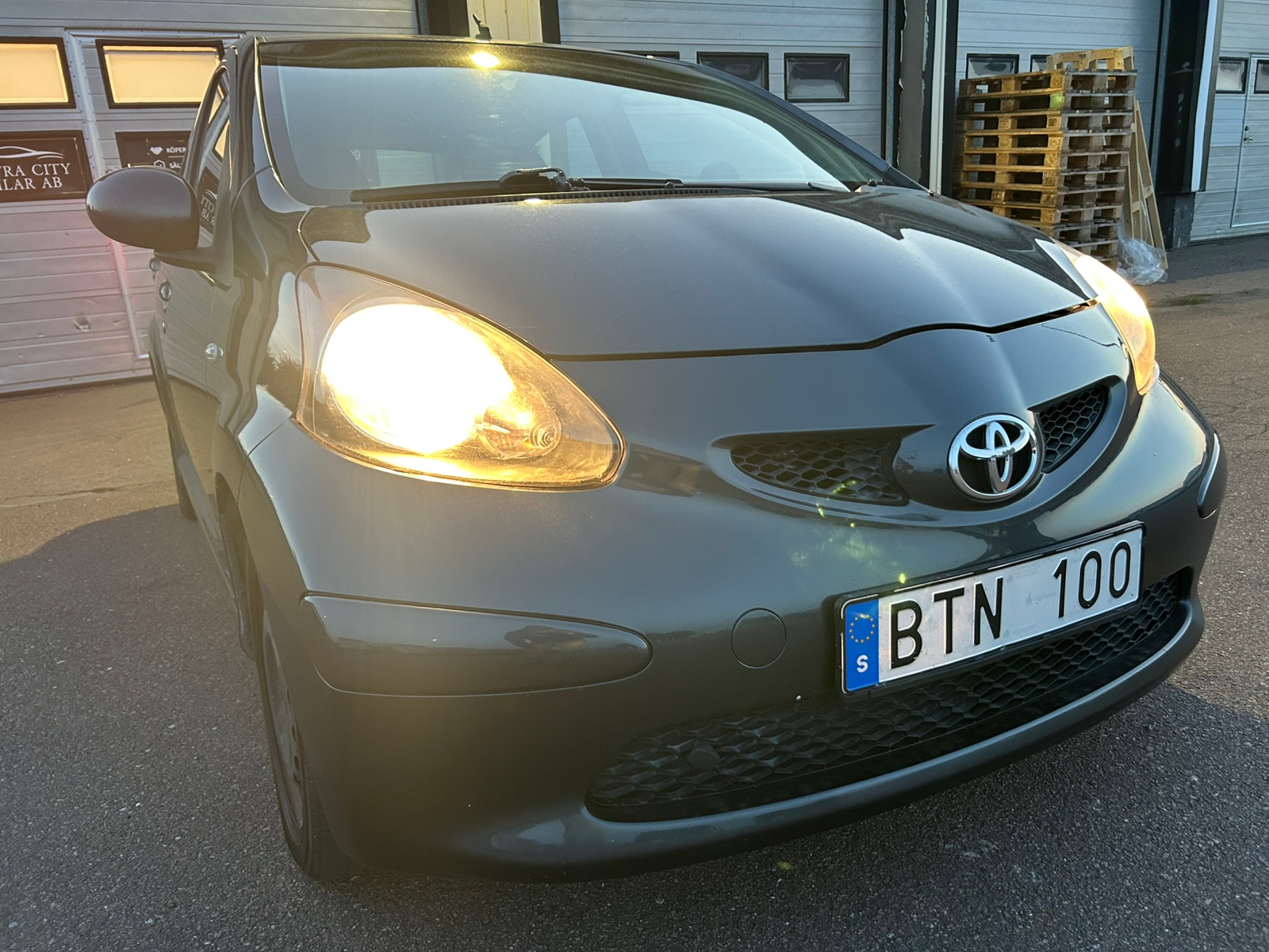 Toyota Aygo 5-dörrar 1.0 VVT-i MultiMode 2007, bild 3/7