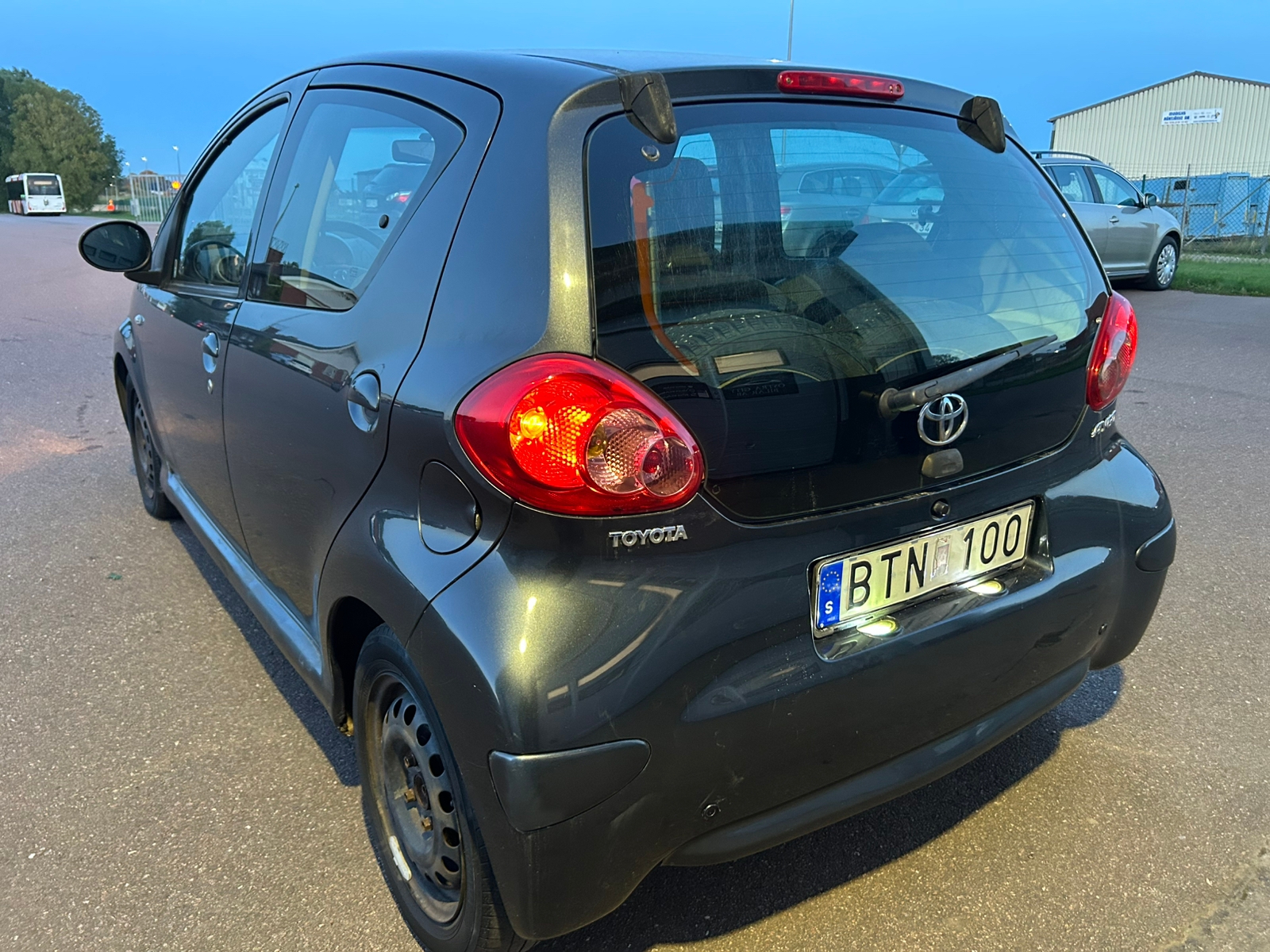 Toyota Aygo 5-dörrar 1.0 VVT-i MultiMode 2007, bild 5/7