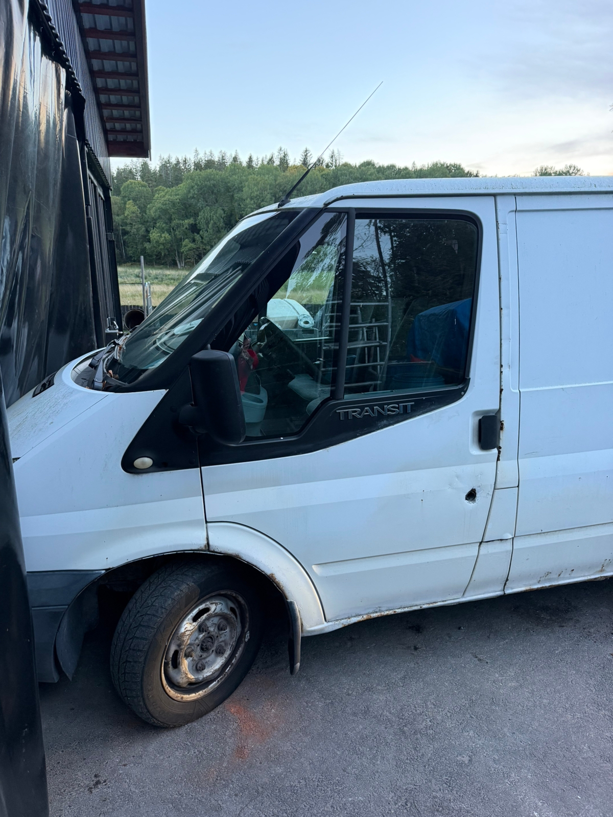 Ford Transit T260 2.2 TDCi Manuell 2009, bild 5/6