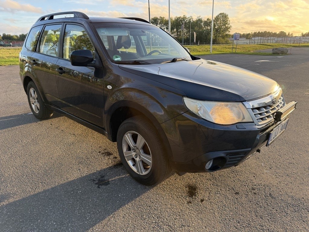 Subaru Forester 2.0 X 4WD Euro 5 2011, bild 3/7