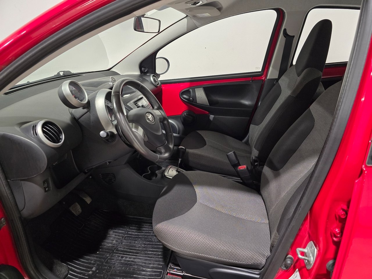 Toyota Aygo 2014, bild 7/10