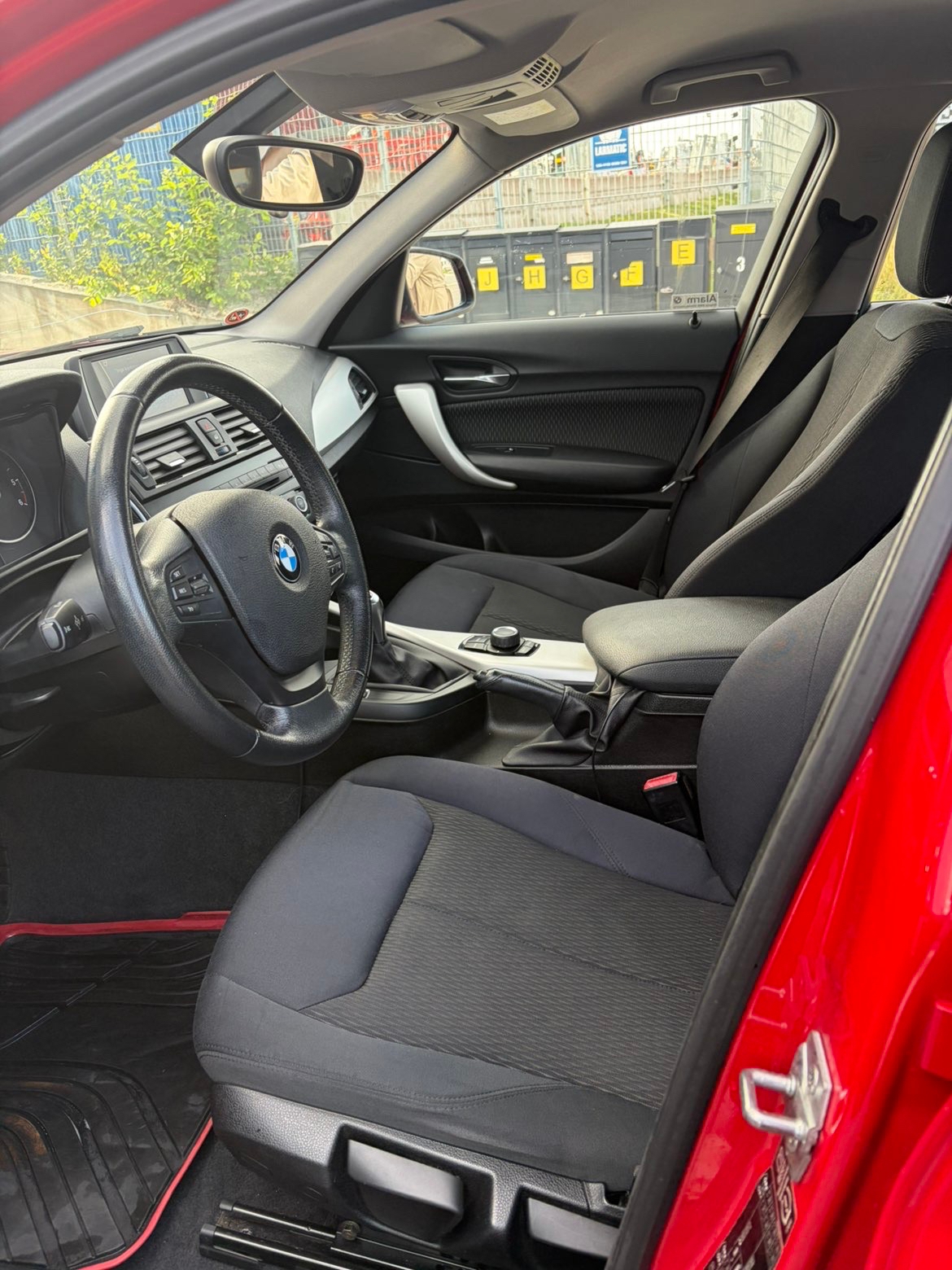 BMW 118 d 5-dörrars Manuell 2014, kuva 6/10