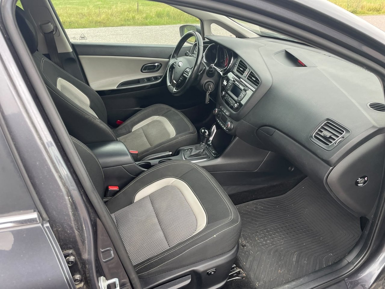 Kia Ceed 2013, kuva 7/10