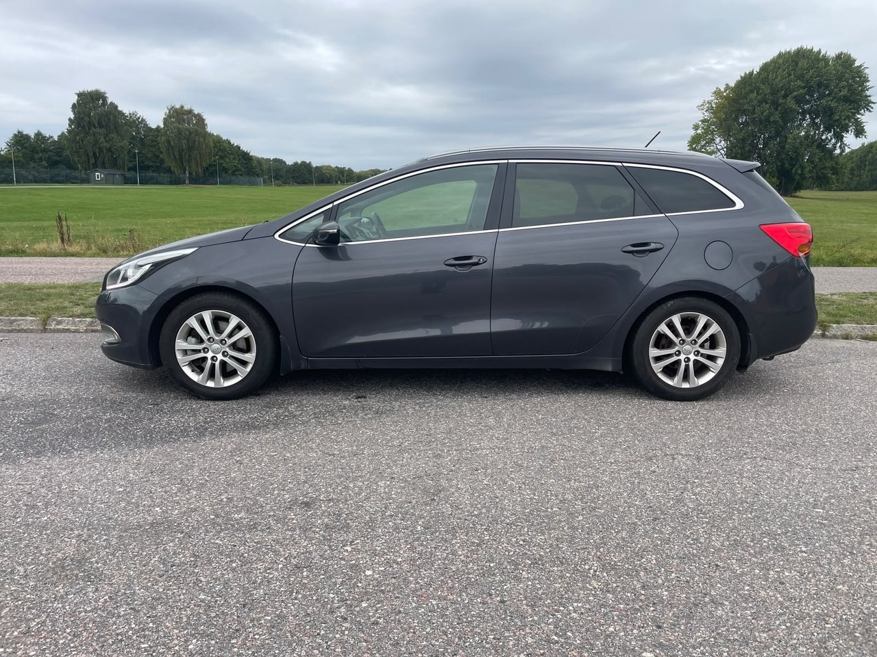 Kia Ceed 2013, kuva 2/10