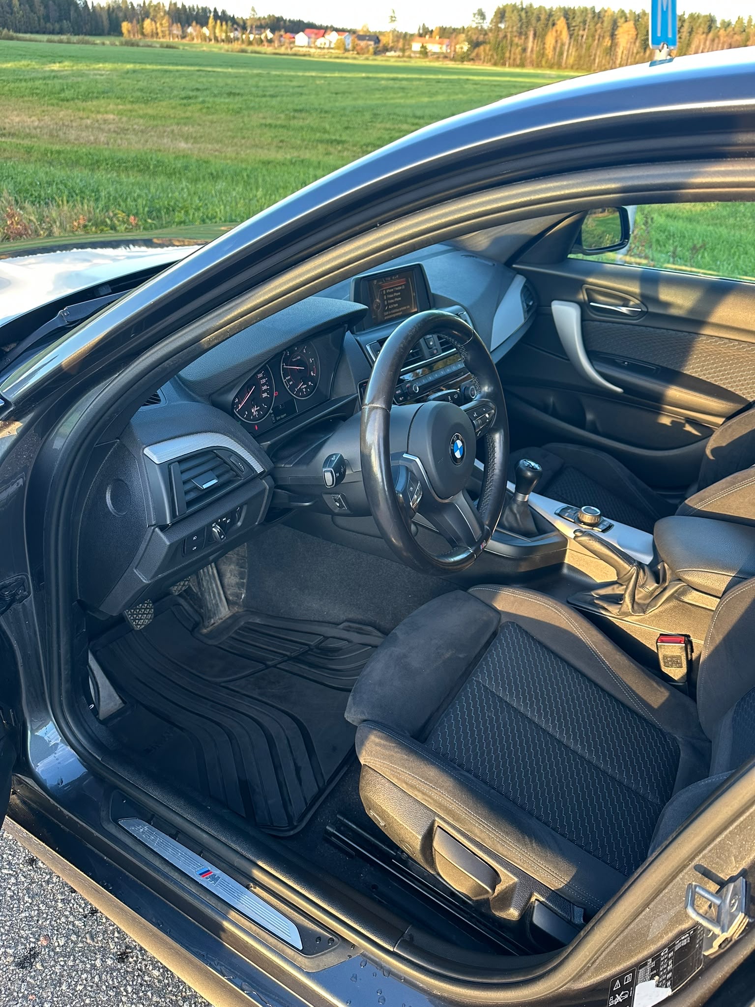 BMW 118 d xDrive 5-dörrars Manuell 2017, bild 4/5