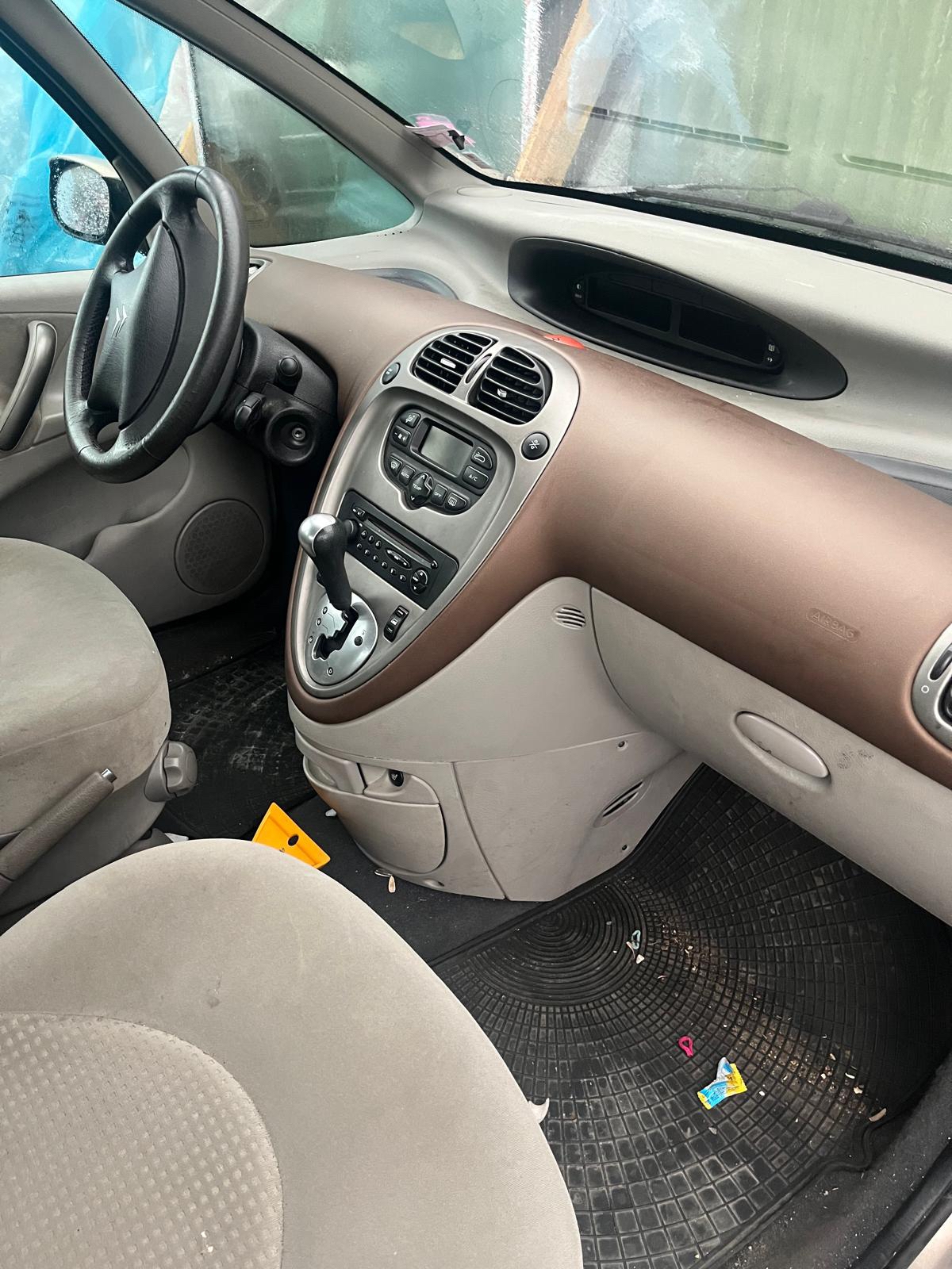 Citroen Xsara Picasso 2.0 Automatisk 2003, kuva 2/6