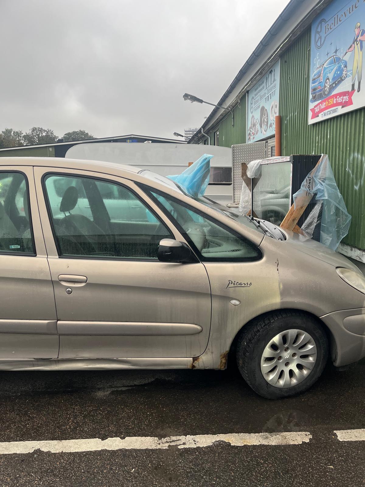Citroen Xsara Picasso 2.0 Automatisk 2003, kuva 4/6