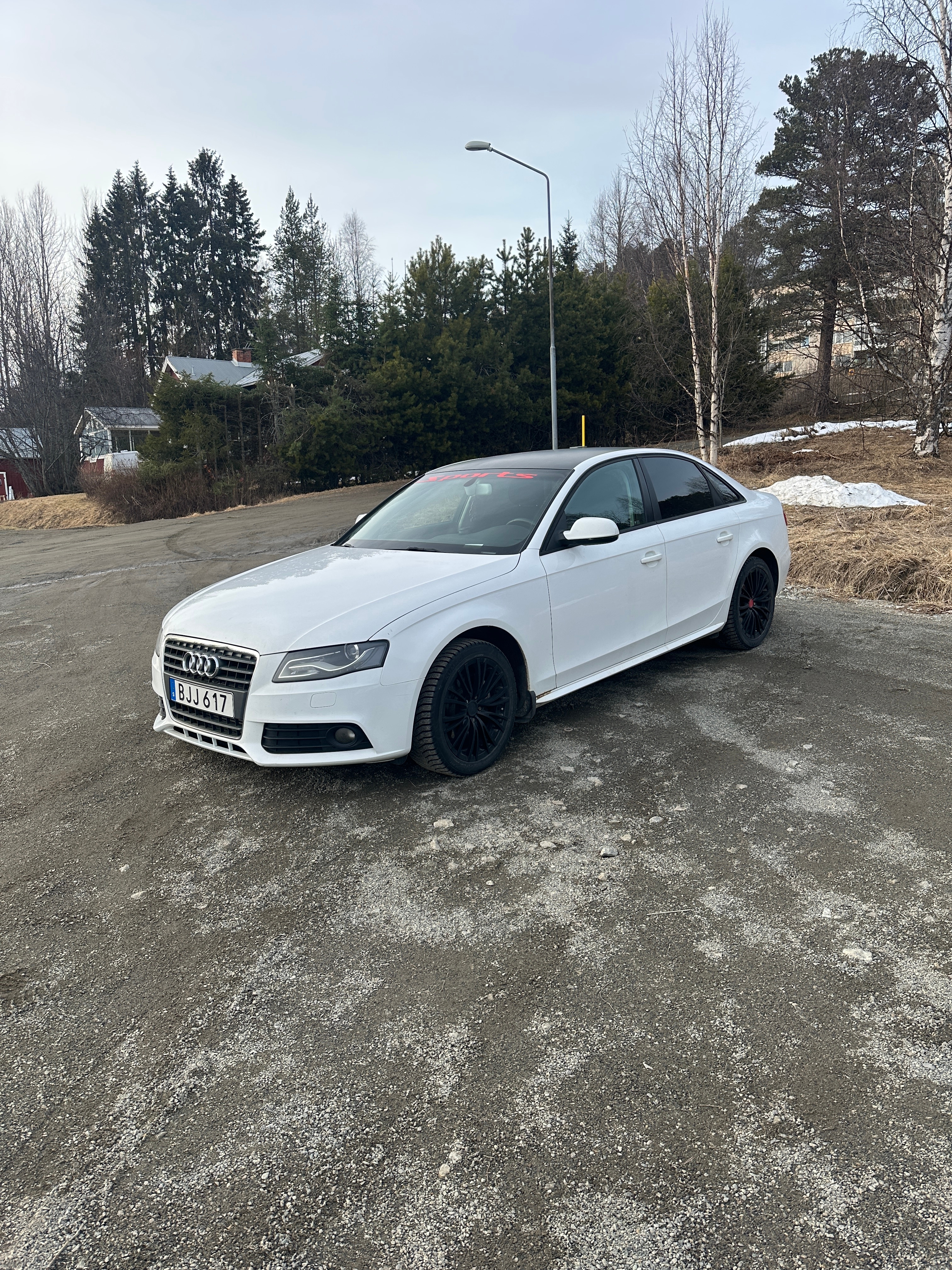 Audi A4 Sedan 1.8 TFSI Manuell 2010, bild 2/2