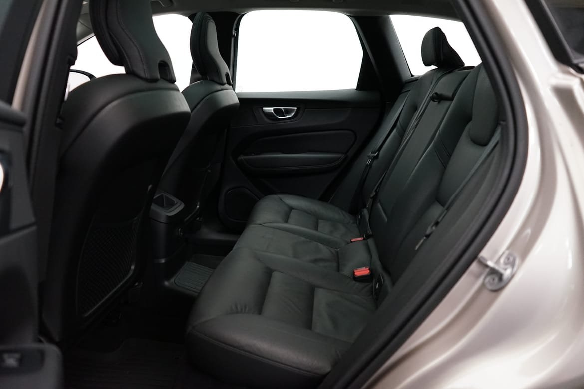 Volvo XC60 2025, kuva 7/10