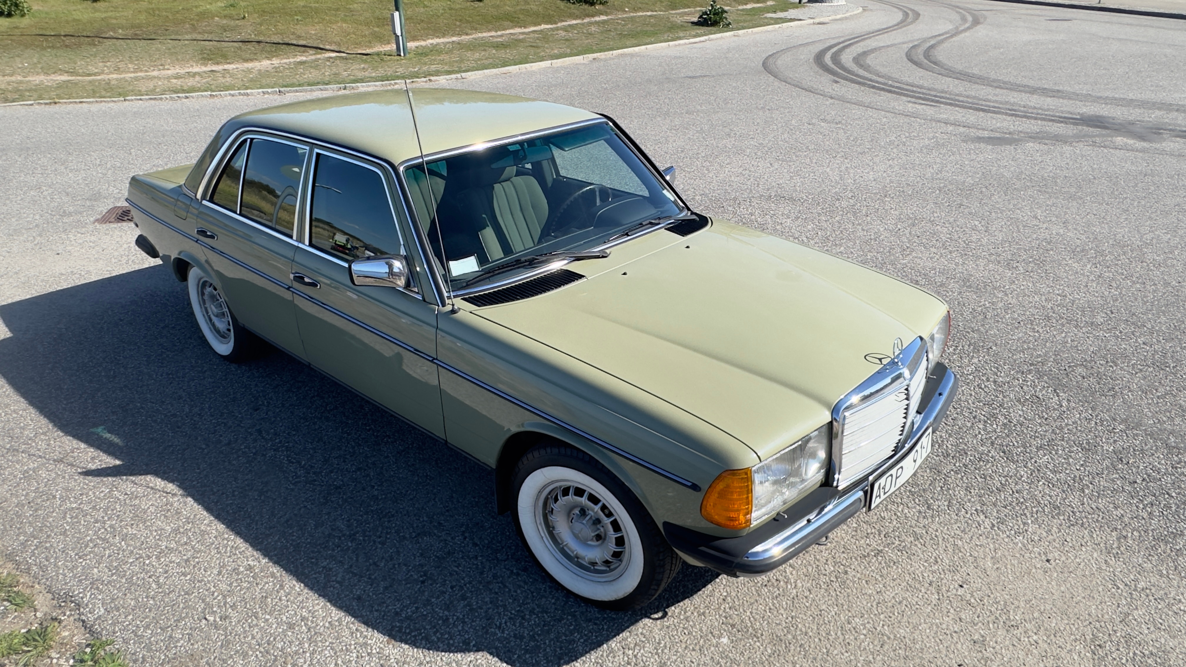 Mercedes-Benz 200
