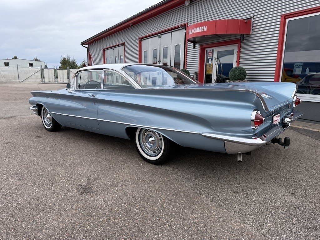 Buick Invicta Sportcoupe Hardtop 1960, bild 4/10
