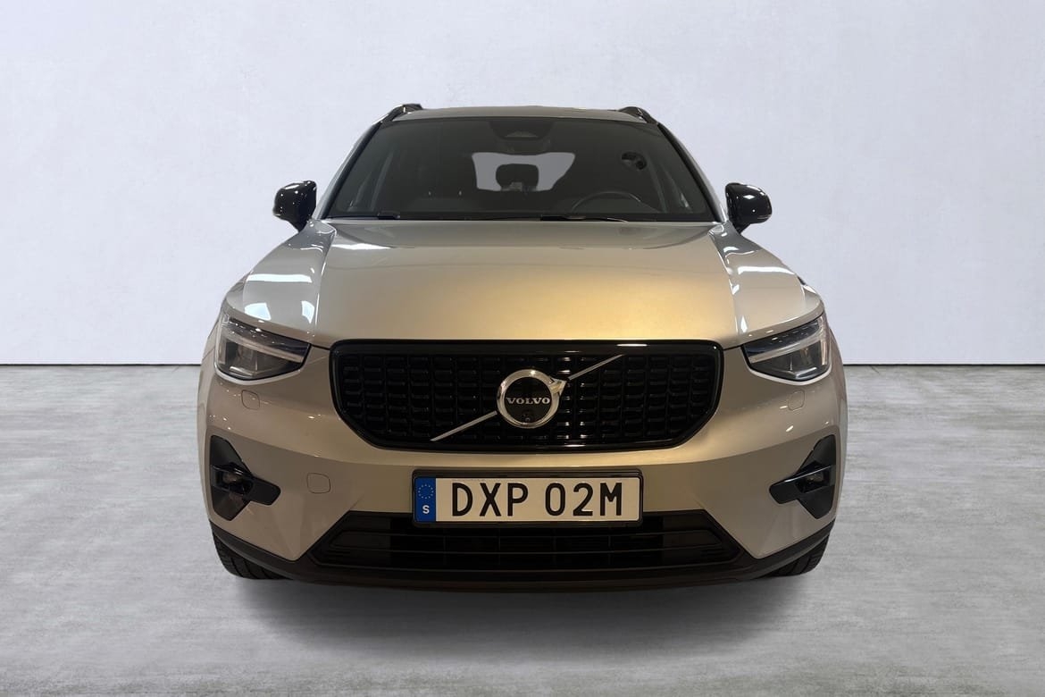 Volvo XC40 B3 FWD Bensin Plus Dark 2025, bild 7/10