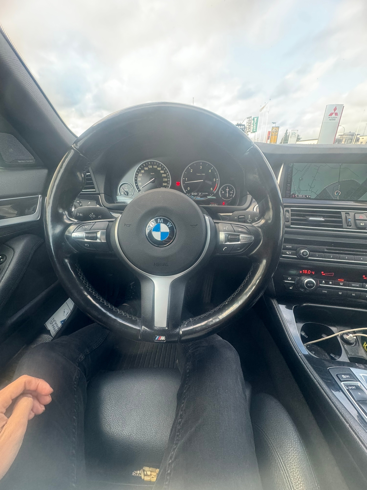 BMW 530 d xDrive Touring Steptronic 2016, photo 2/7