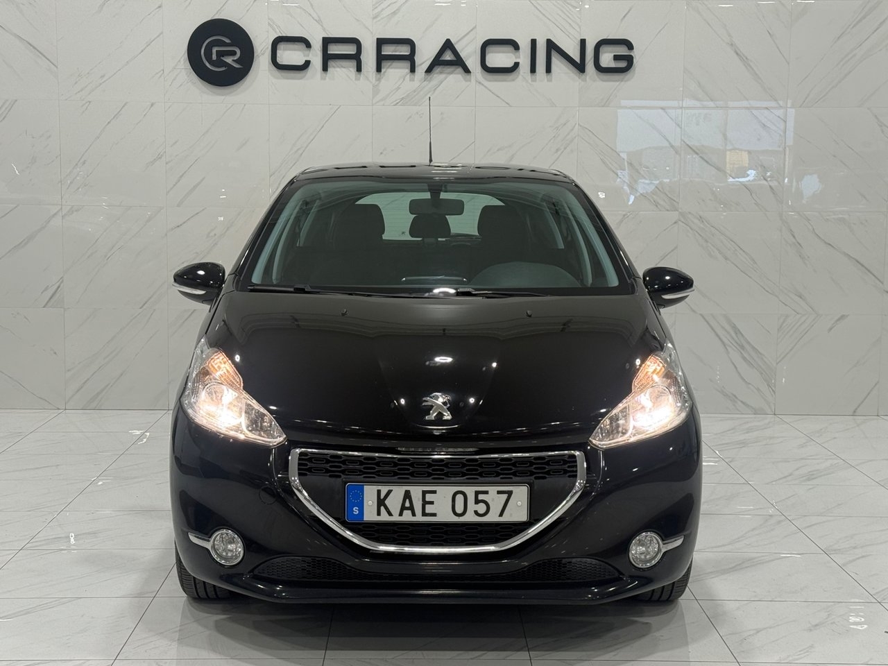 Peugeot 208 5-dörrar 1.2 VTi 2015, bild 2/10