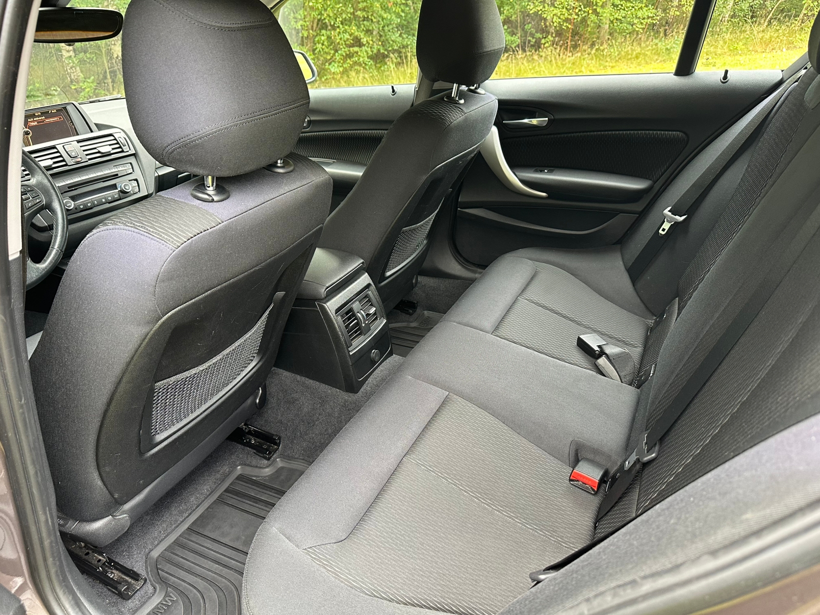 BMW 116 i 5-dörrars Manuell 2014, bild 4/6