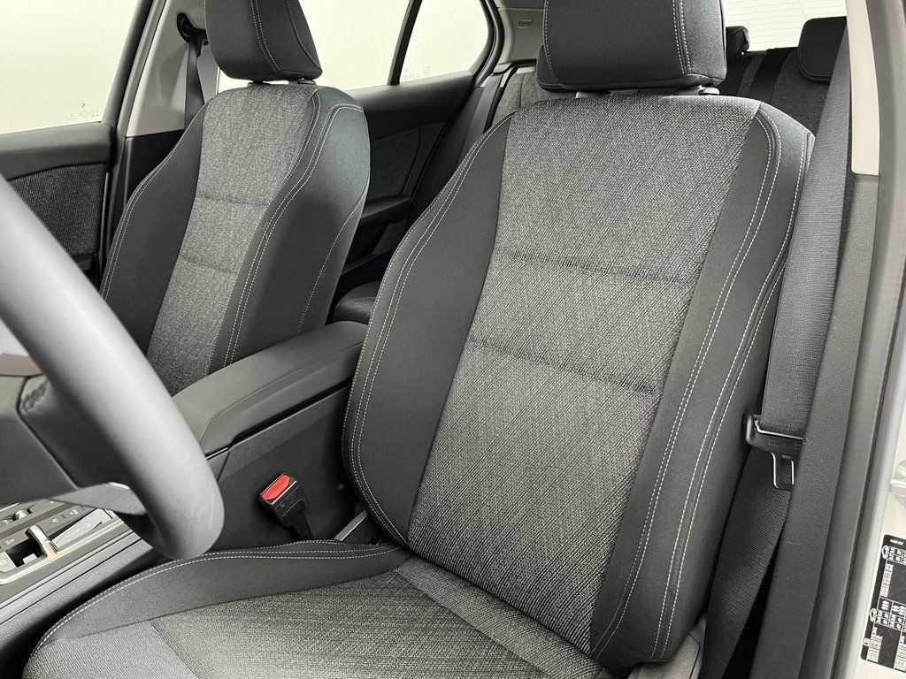 BMW 120 2026, bild 6/10
