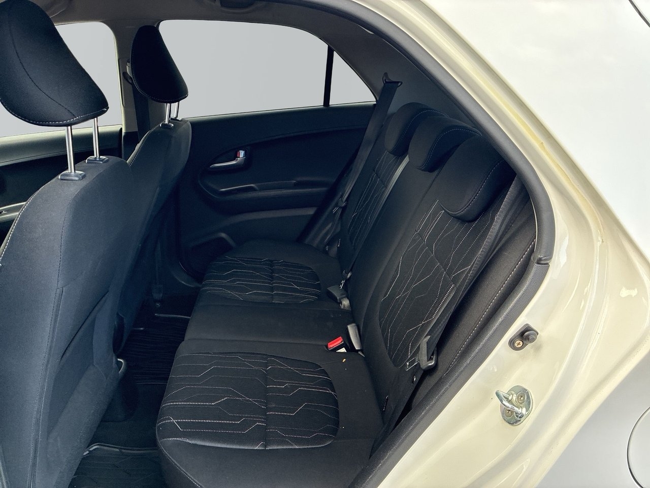 Kia Picanto 2016, bild 7/10