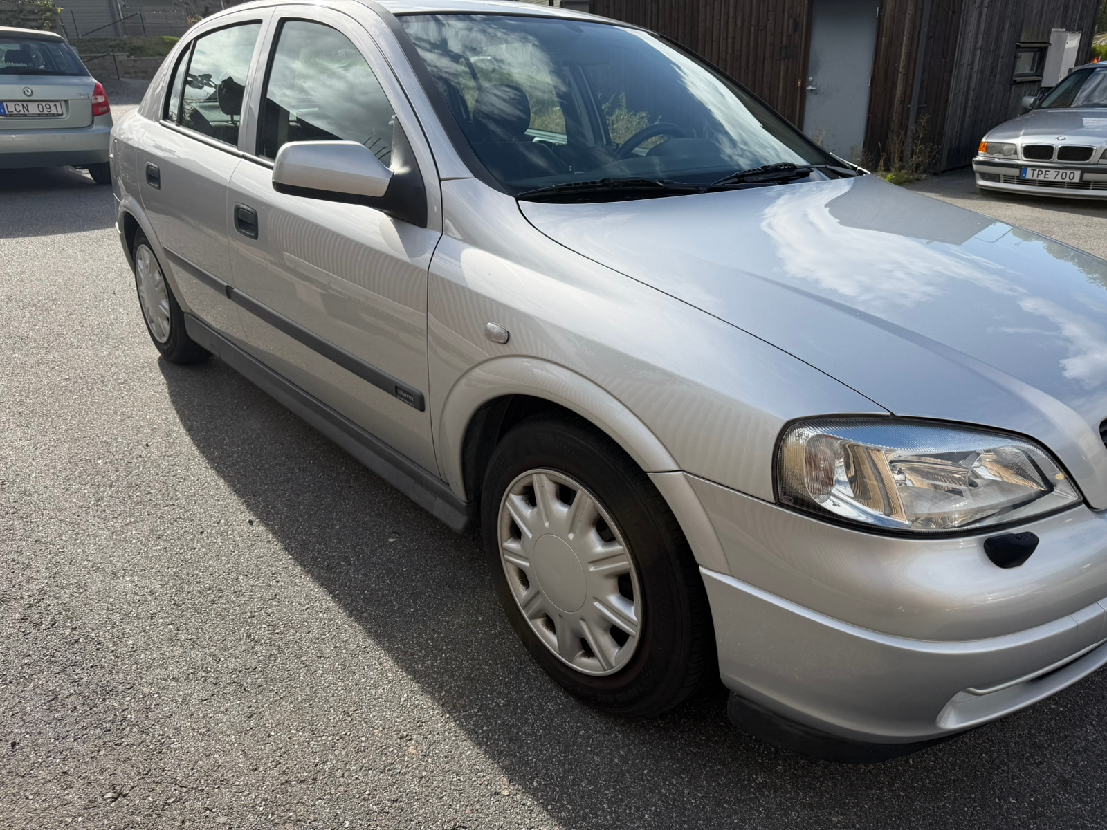 Opel Astra 5-dörrar 1.6 Manuell 2002, bild 7/8
