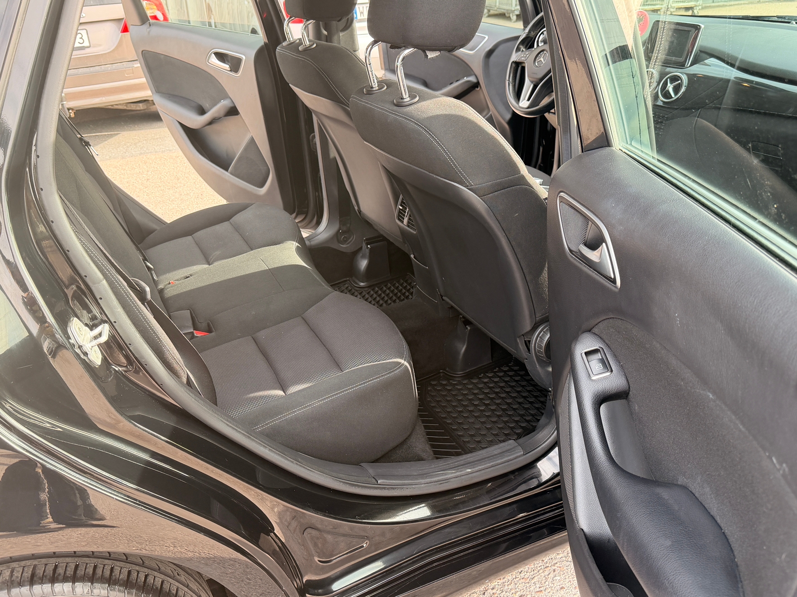 Mercedes-Benz B 2012, bild 7/10