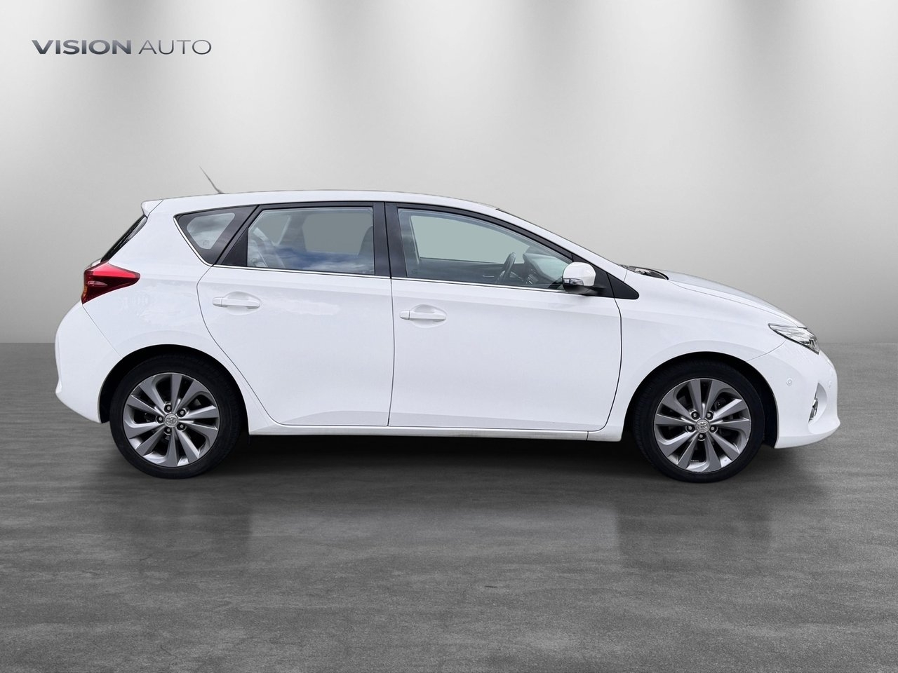 Toyota Auris e-CVT Hybrid Executive 2013, bild 4/10