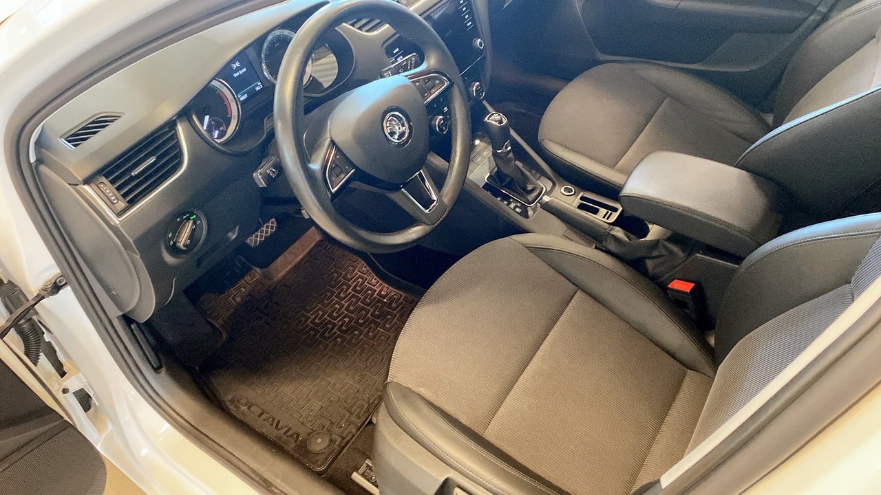 Skoda Octavia 2020, kuva 7/10