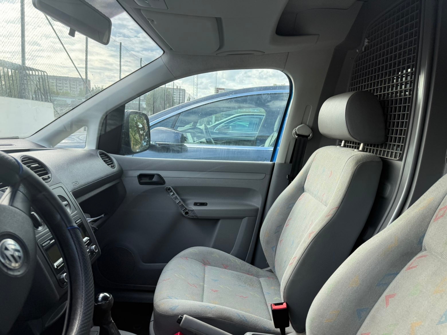 Volkswagen Caddy 2010, bild 5/5