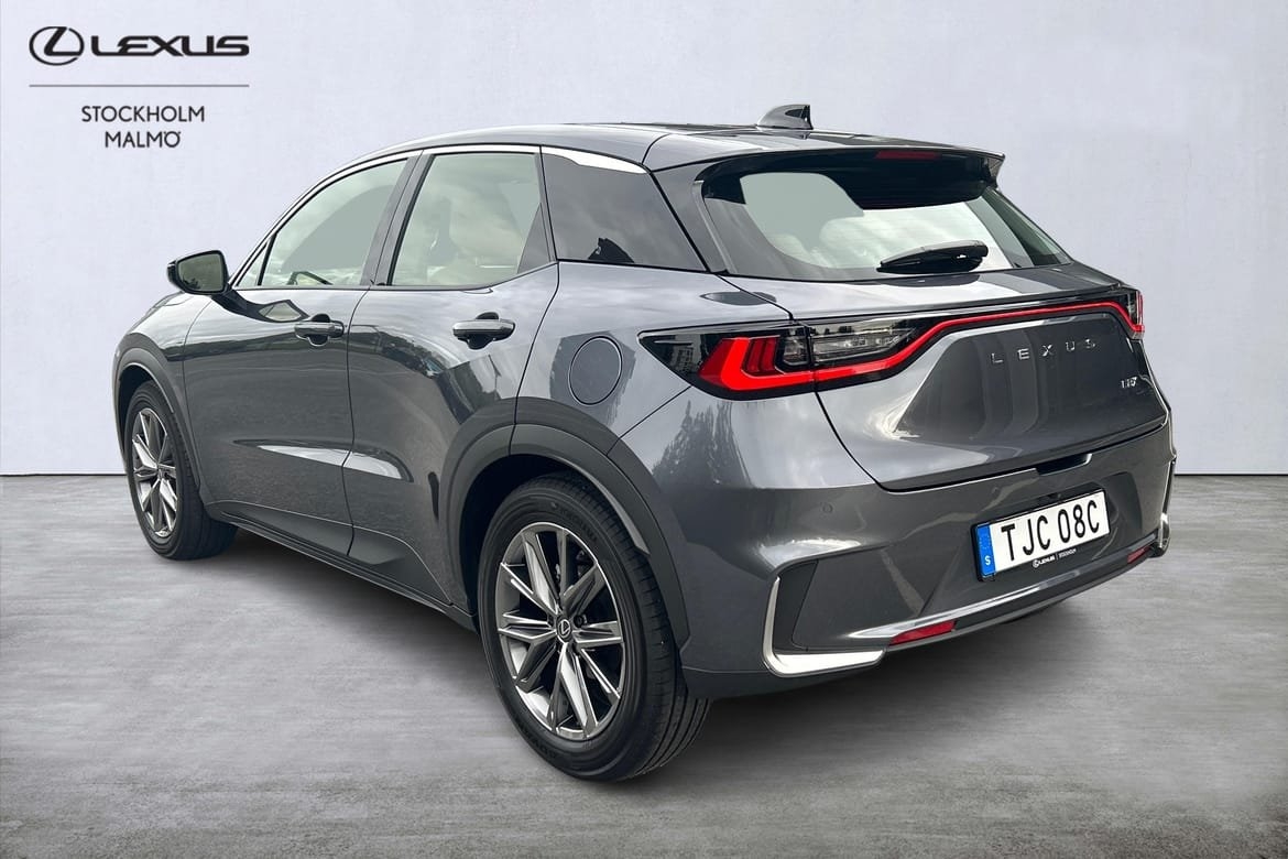 Lexus LBX Elegant Tech 136hk P-värm 2026, kuva 3/10