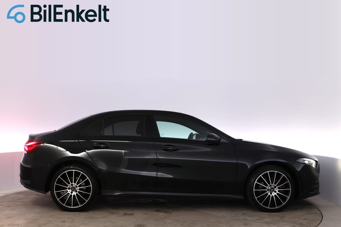 Mercedes-Benz A 250 e Sedan AMG Night 2021, bild 2/10