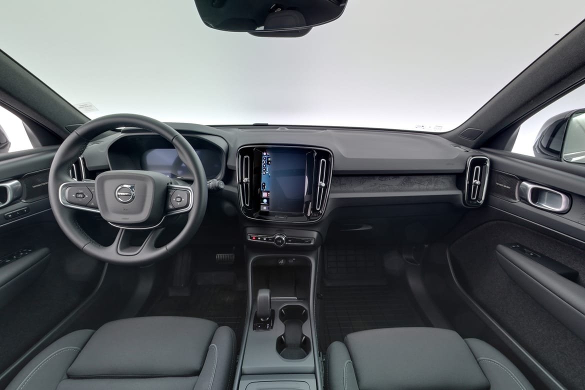 Volvo EX40 2025, bild 7/10