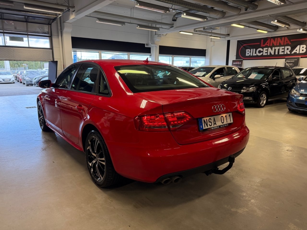 Audi A4 Sedan 2.0 TDI Drag 2010, bild 7/27