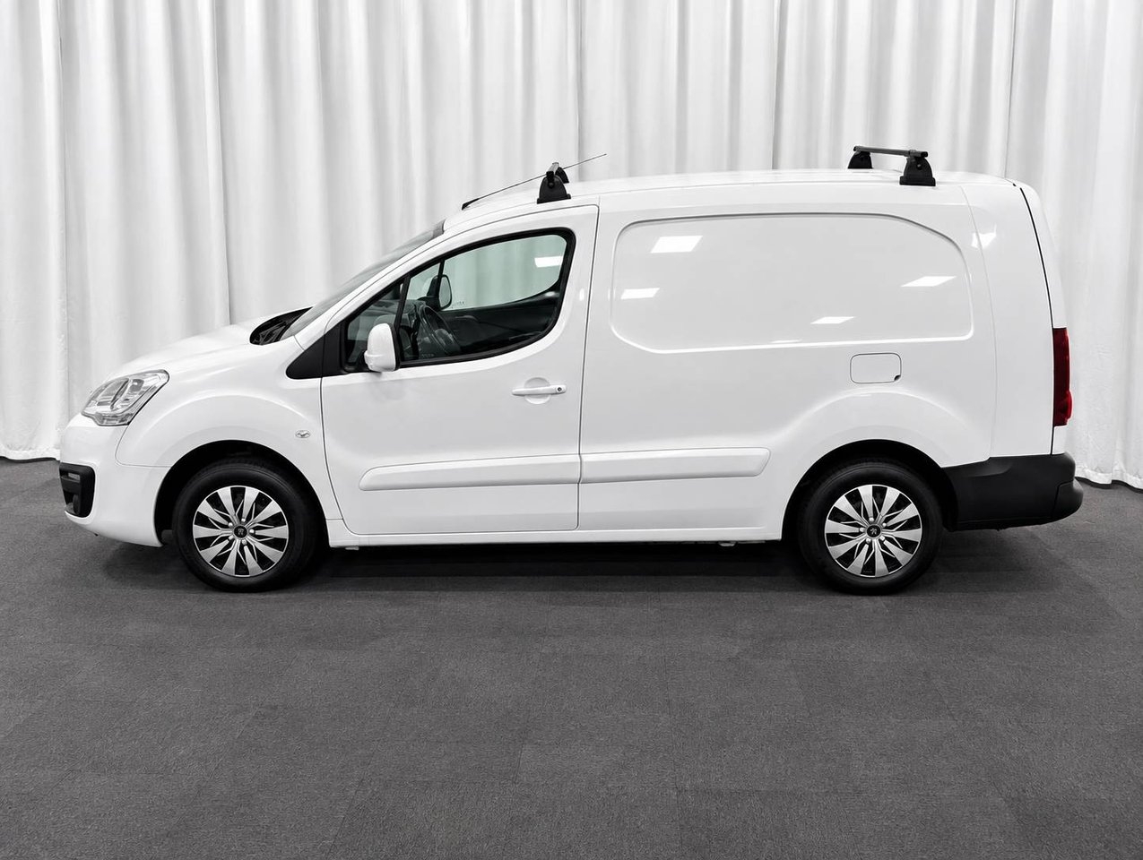 Peugeot Partner 2015, kuva 2/10