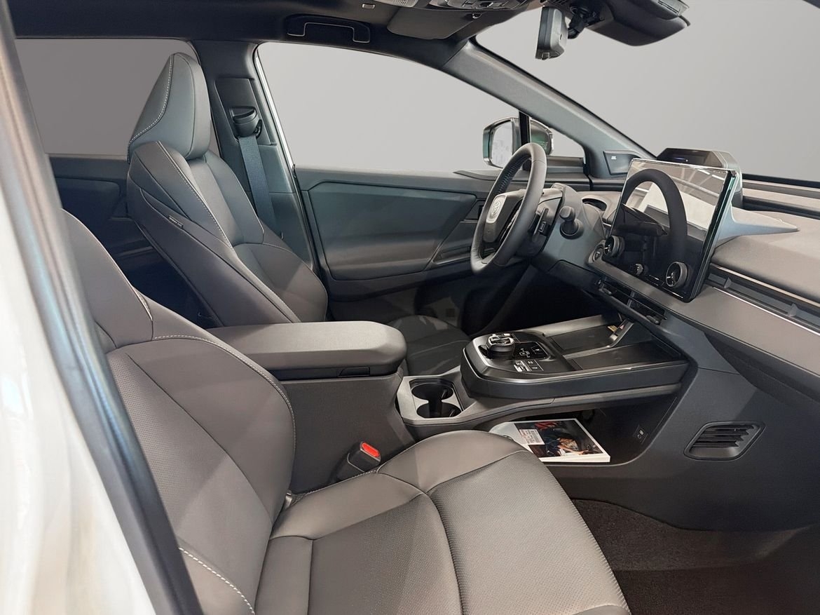 Toyota bZ4X AWD 343hk Executive JBL 2026, bild 7/10