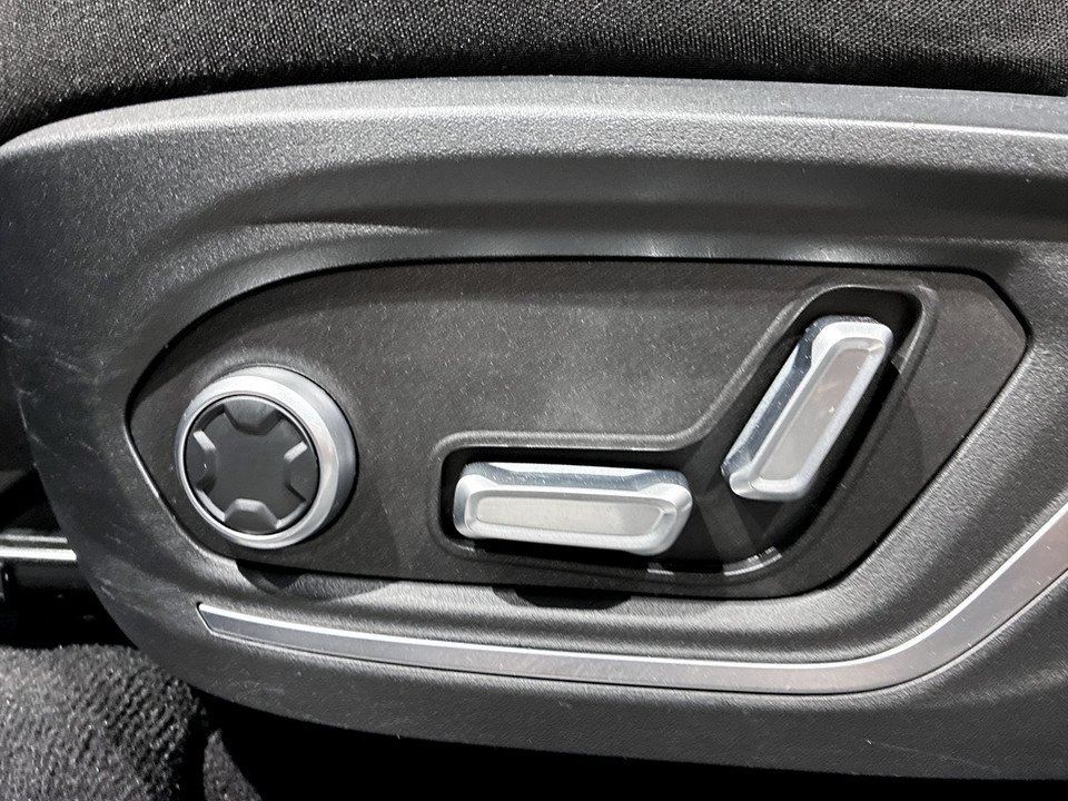 Lynk & Co 01 PHEV 261hk Aut PANO 360° 2022, bild 6/10