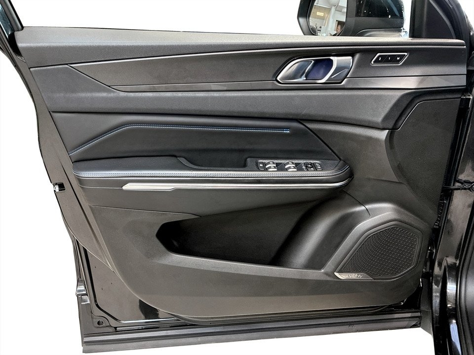 Lynk & Co 01 PHEV 261hk Aut PANO 360° 2022, bild 5/10