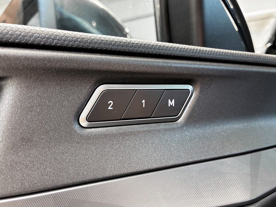 Lynk & Co 01 PHEV 261hk Aut PANO 360° 2022, bild 7/10