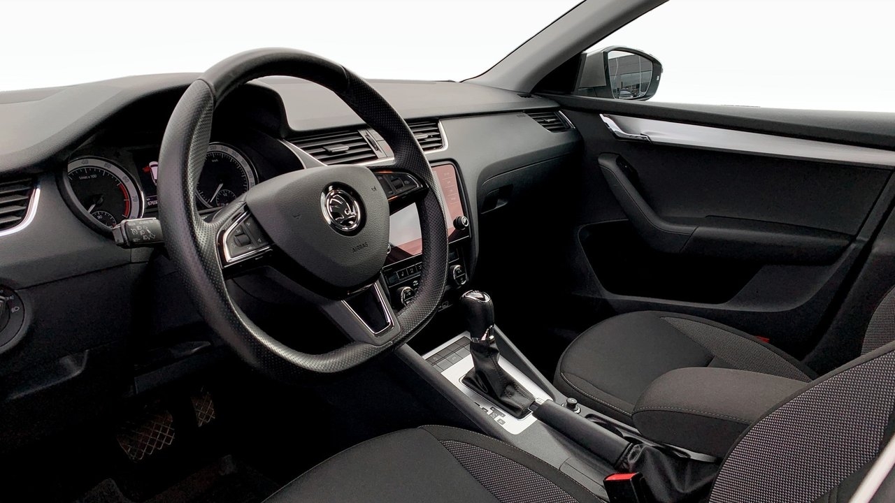 Skoda Octavia 2019, bild 7/16