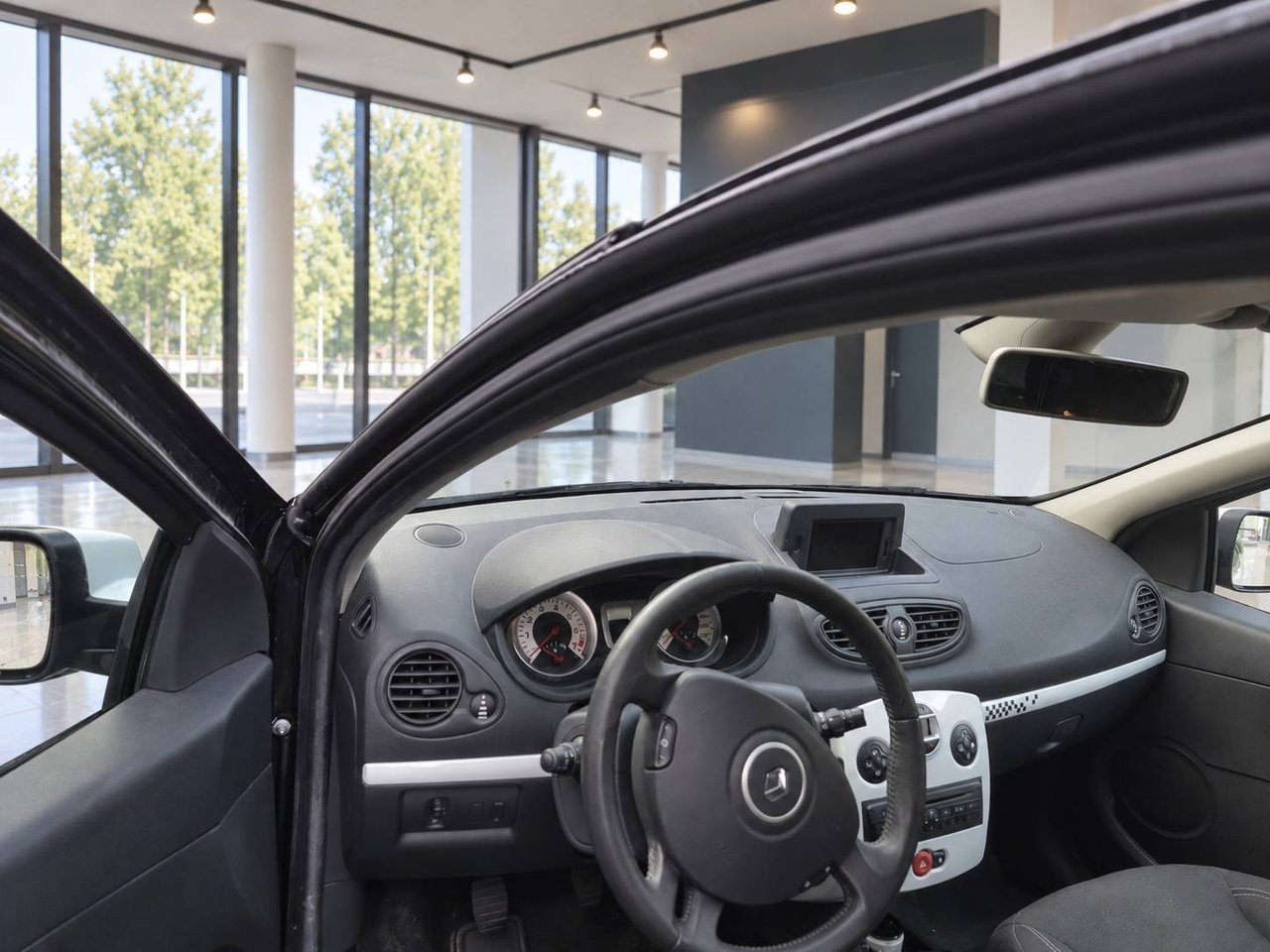 Renault Clio 2010, bild 4/4