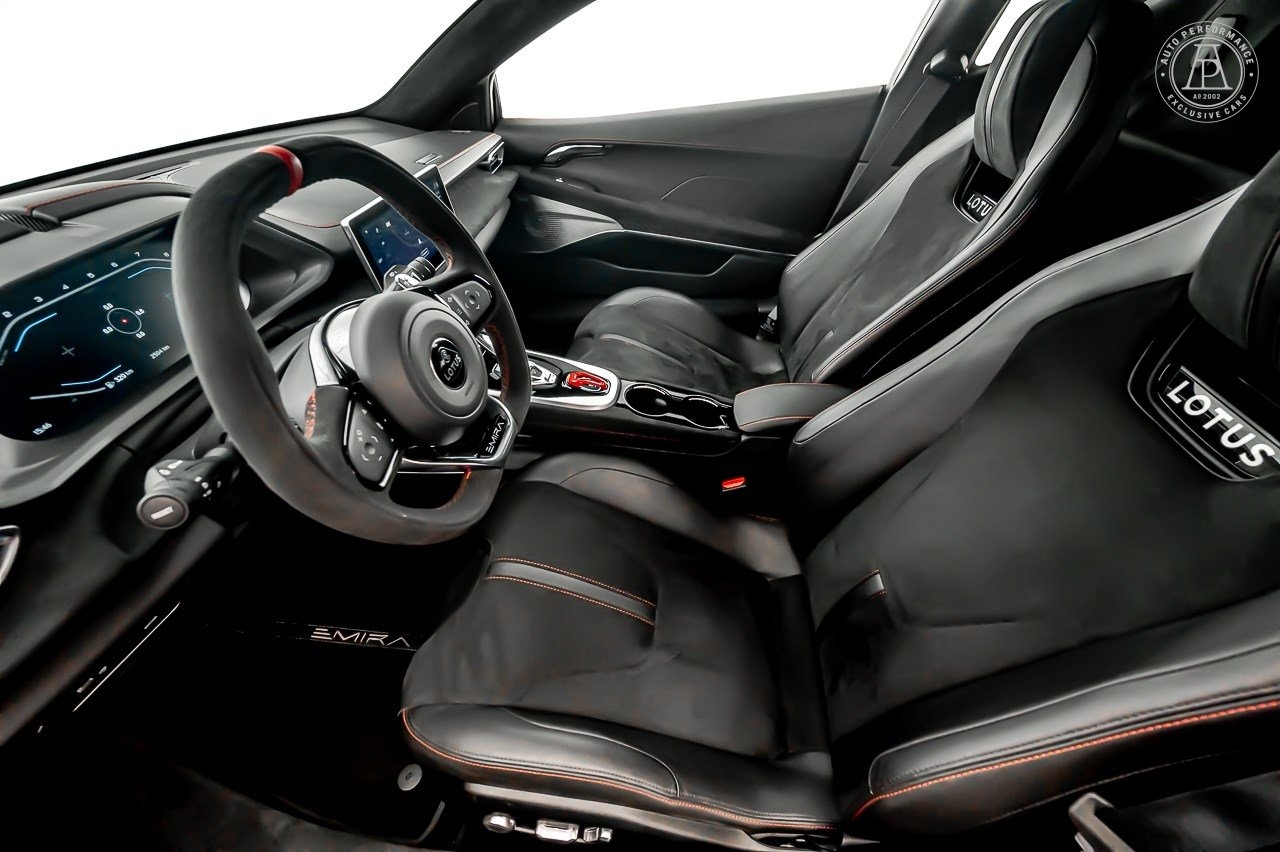 Lotus Emira 2025, photo 4/10