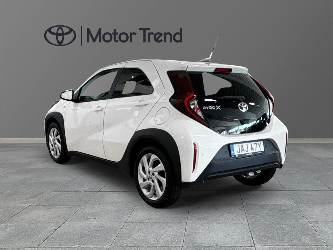 Toyota Aygo X 2023, bild 2/10