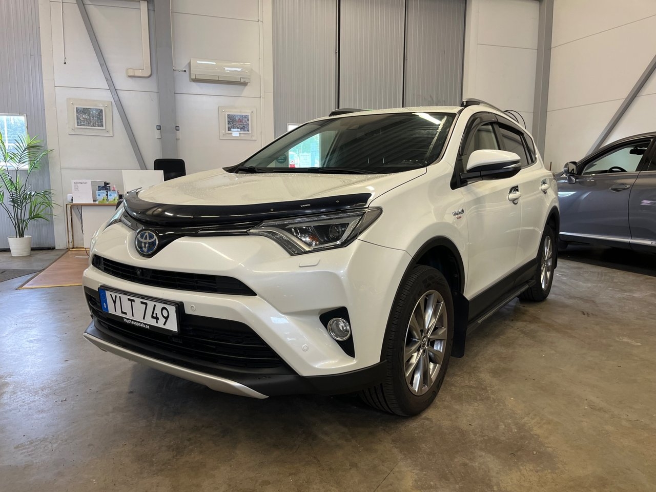 Toyota RAV4 2018, bild 7/10