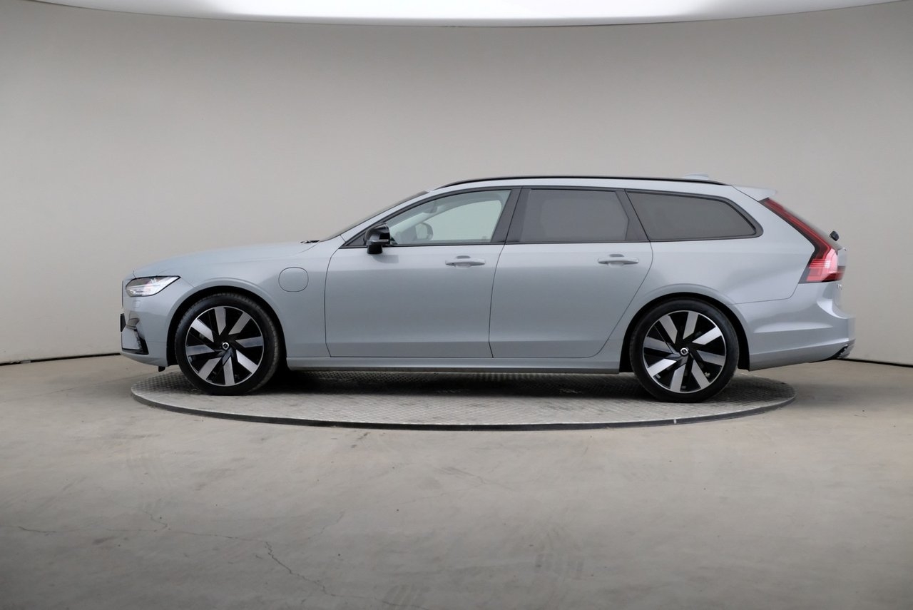 Volvo V90 2024, photo 4/10