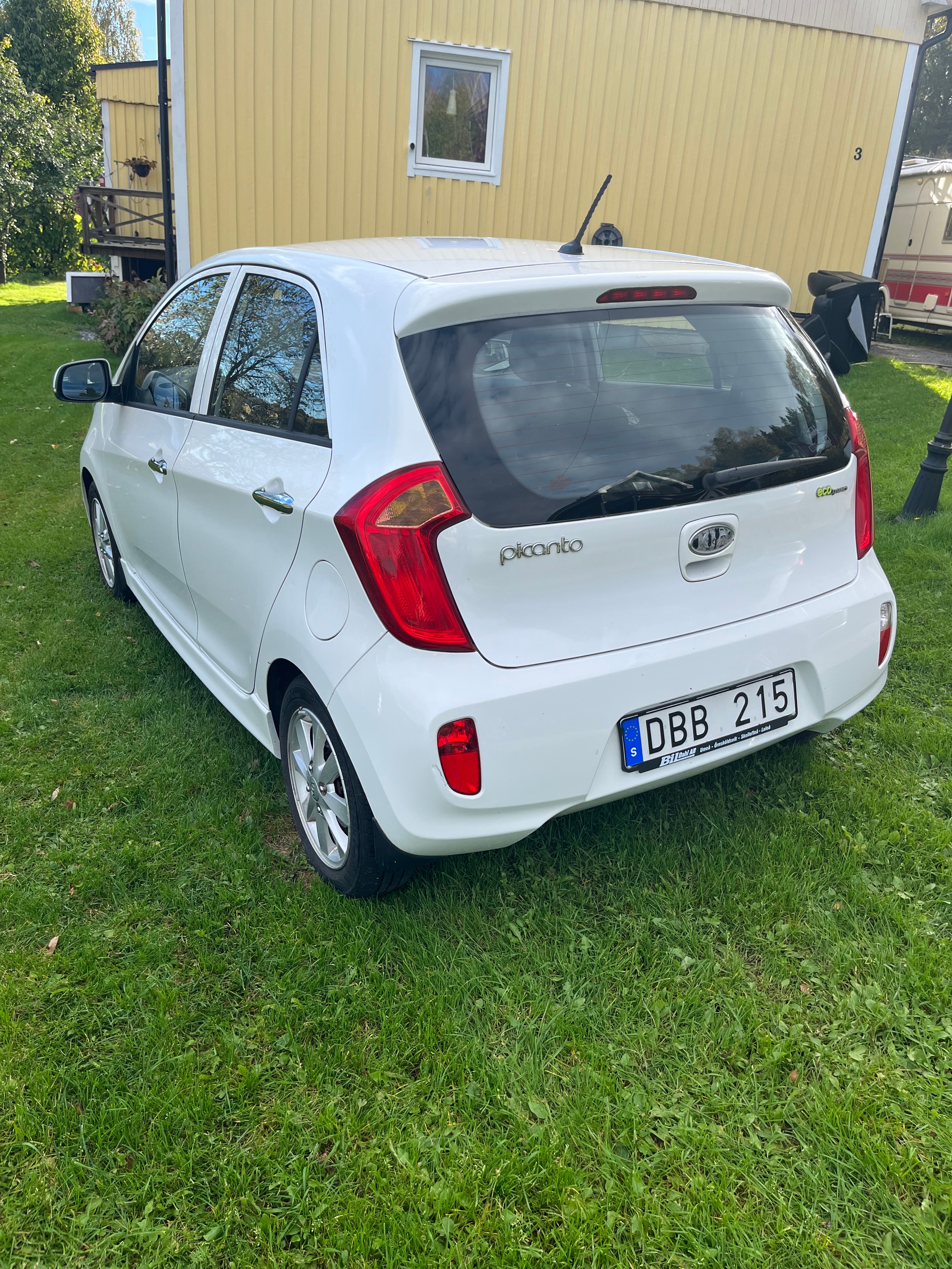 Kia Picanto 5-dörrar 1.2 CVVT Manuell 2012, kuva 4/7