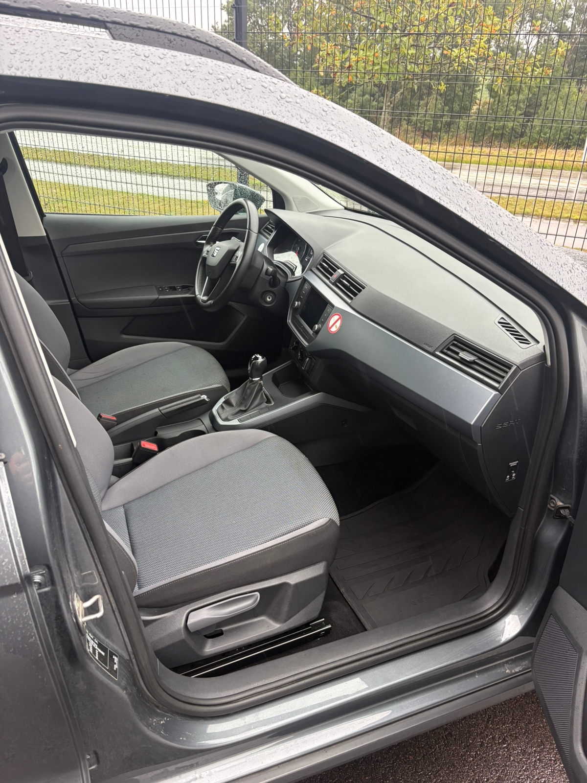 Seat Arona 1.0 TSI Manuell 2018, bild 6/7