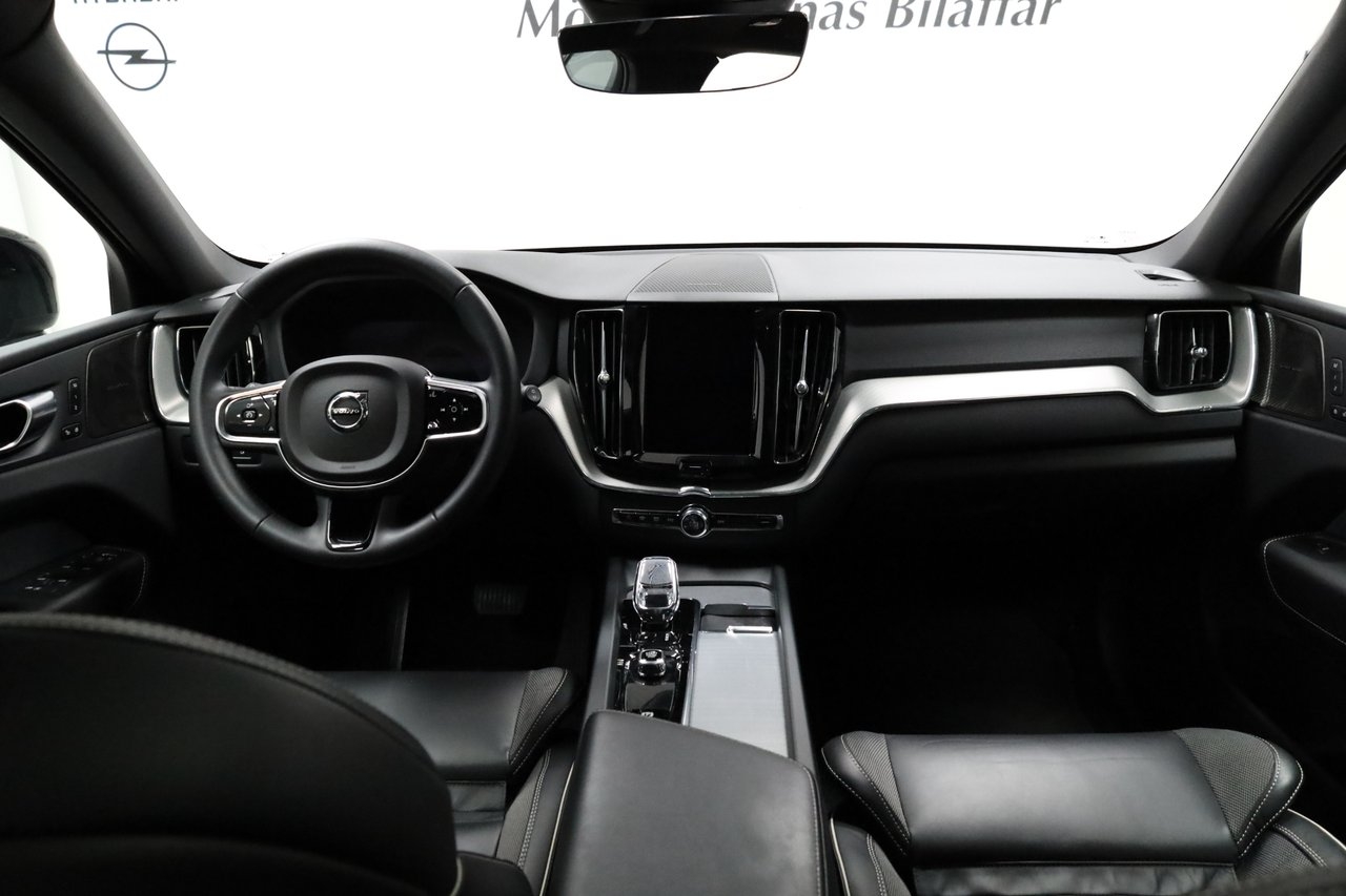 Volvo XC60 T6 AWD Plus Dark Editio 2025, bild 3/31