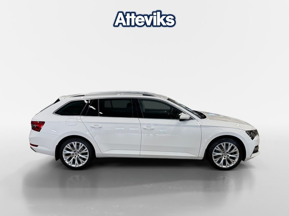 Skoda Superb 2021, kuva 2/10