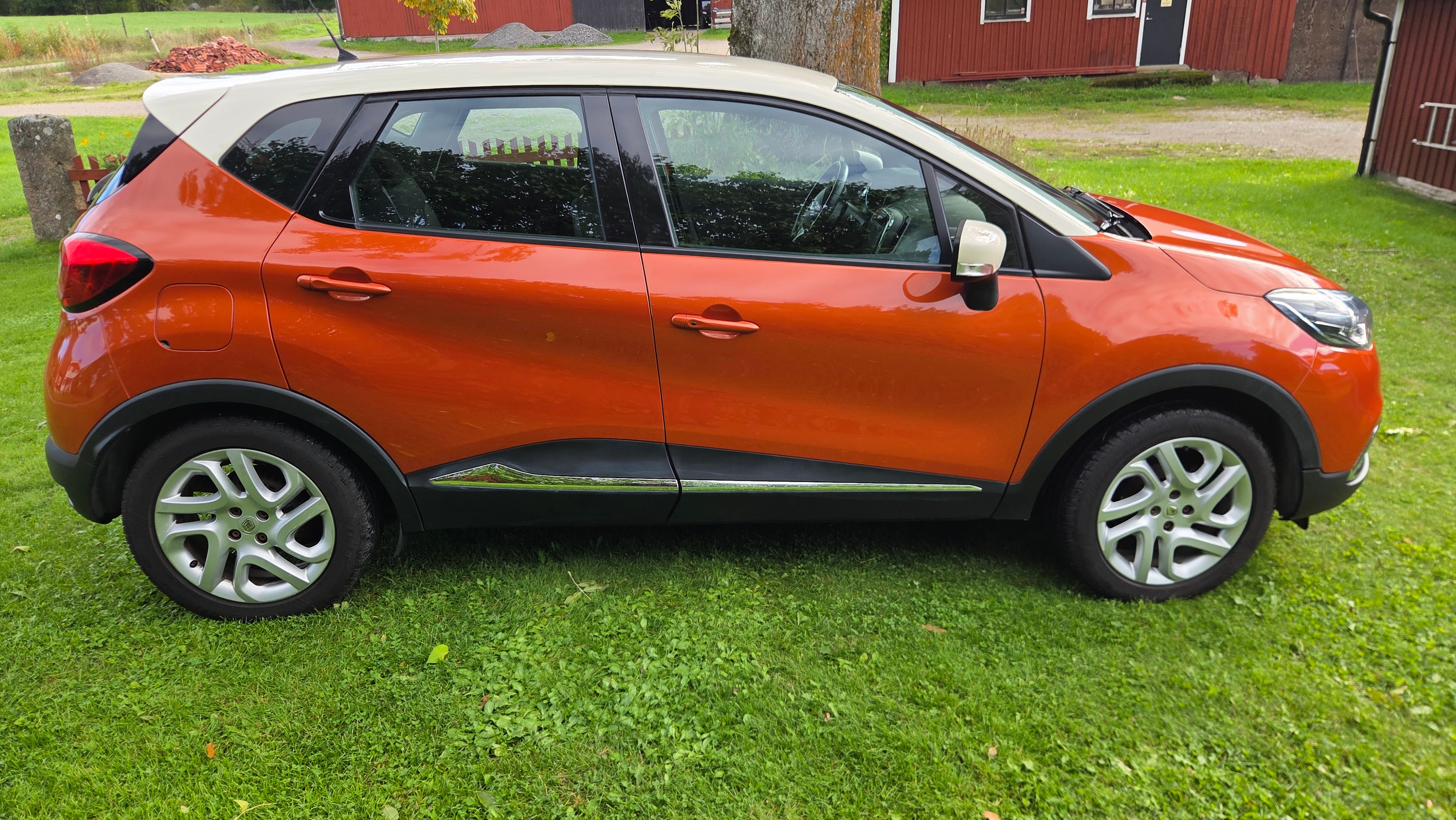 Renault Captur 0.9 TCe Manuell 2015, bild 3/10