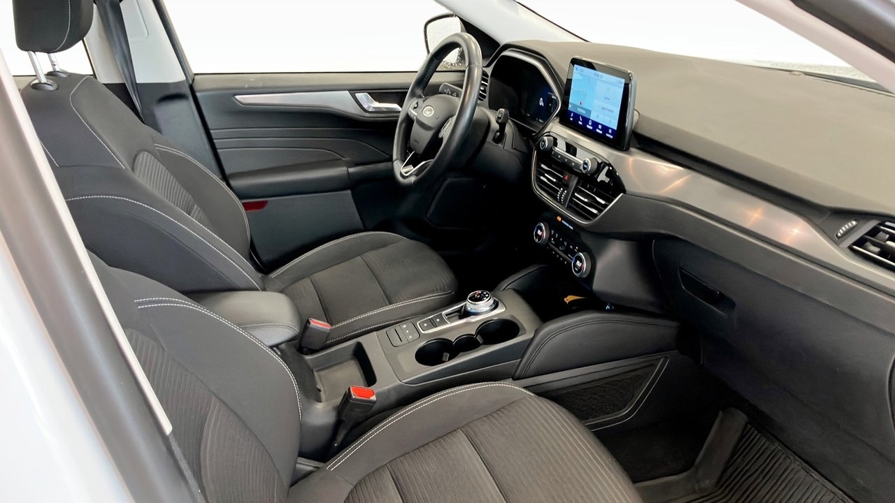 Ford Kuga Titanium Plug-In Hybrid 225hk 2021, bild 3/9