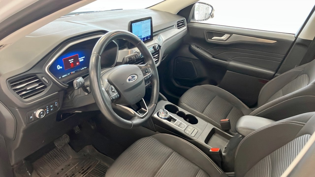 Ford Kuga Titanium Plug-In Hybrid 225hk 2021, bild 5/9