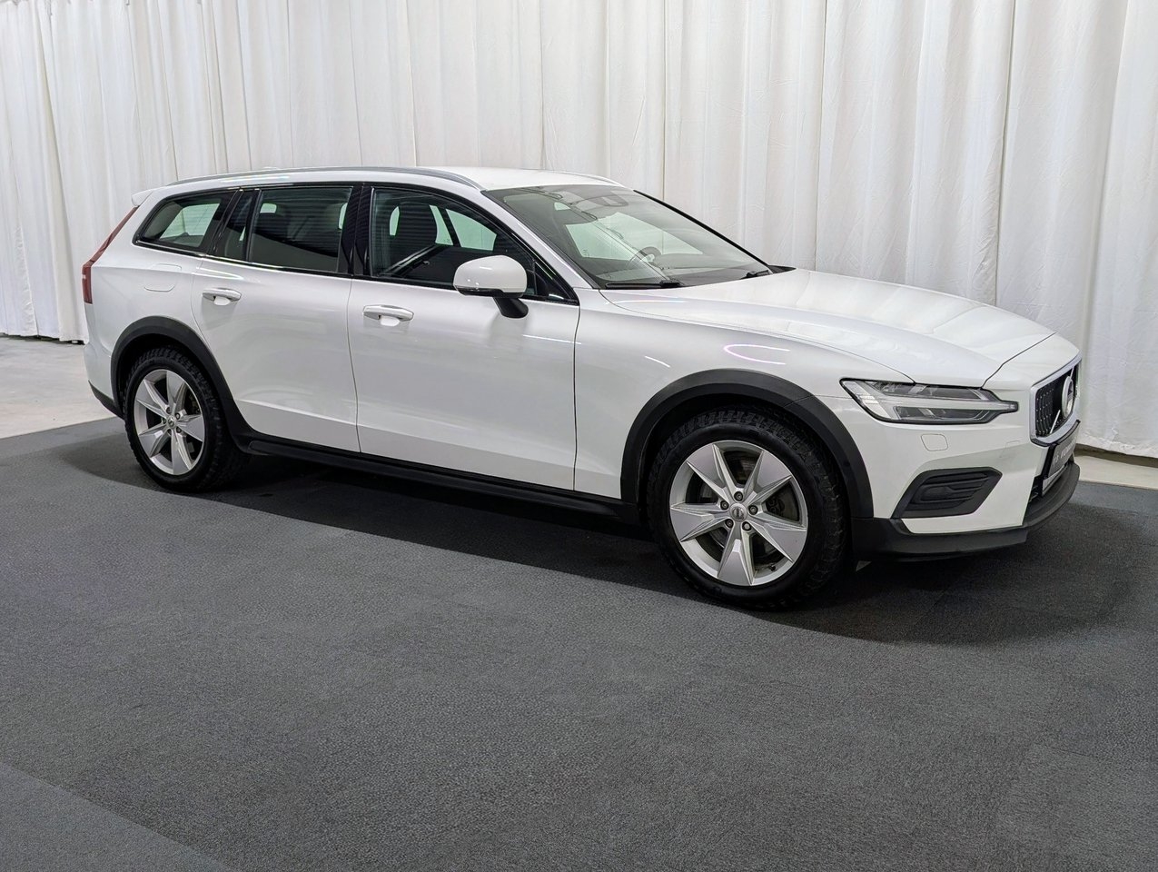 Volvo V60 Cross Country 2022, bild 6/10