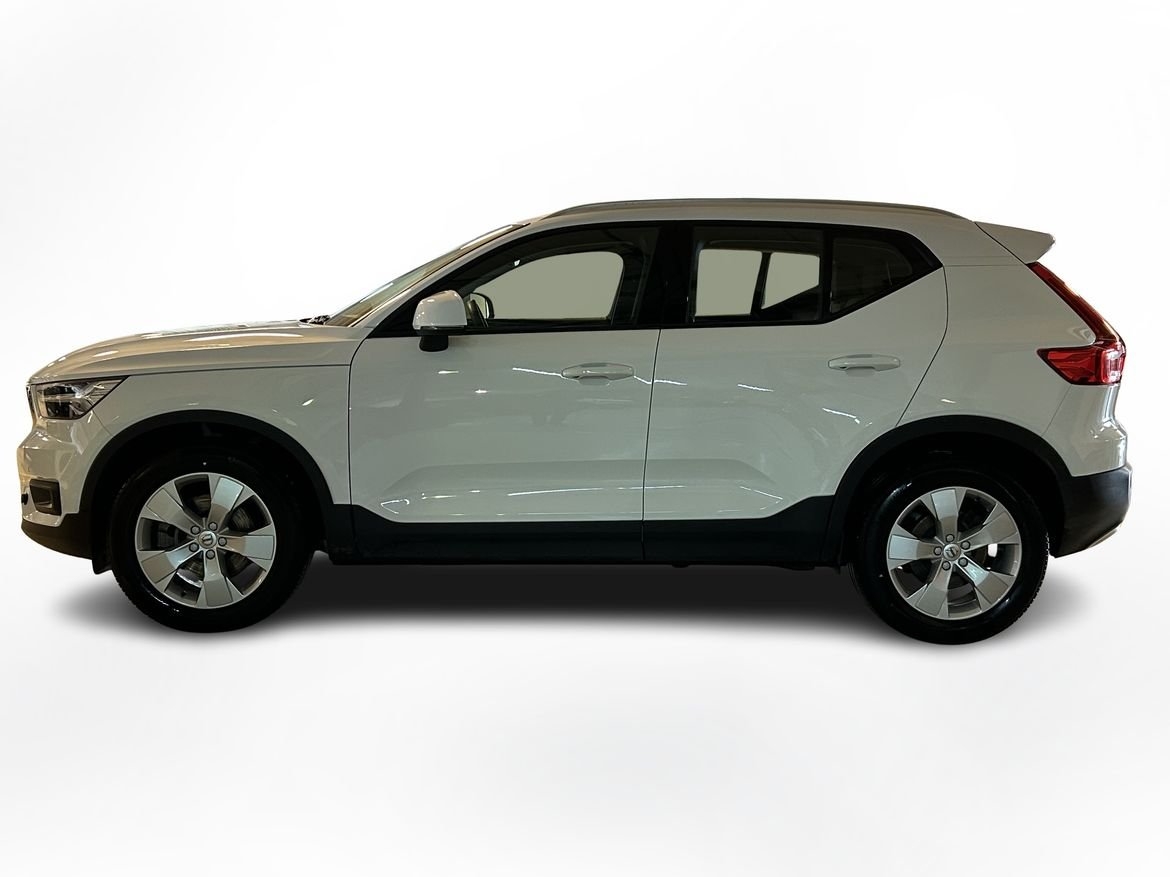 Volvo XC40 D3 AWD Momentum Advanced 2021, kuva 3/10
